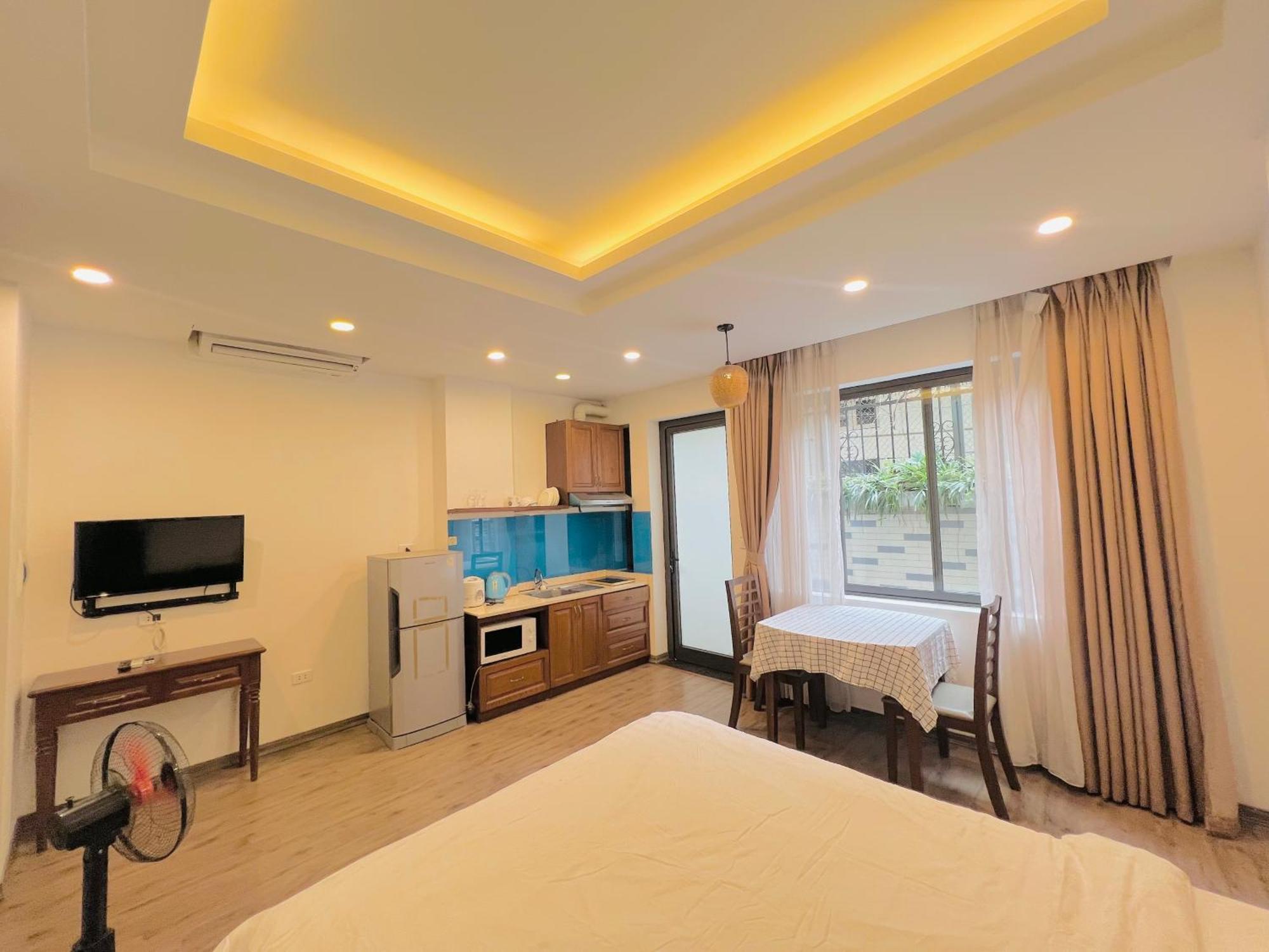 T98 Westlake Quang An - Tay Ho Center Garden View Studio! Ханой Екстер'єр фото